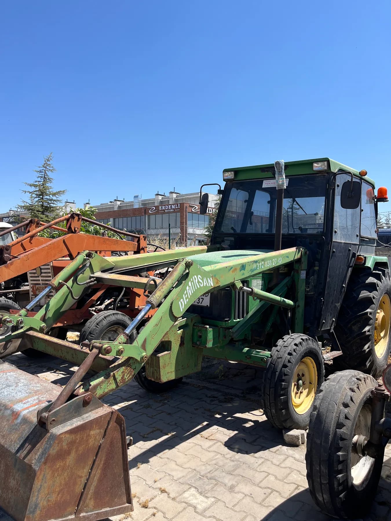 John Deere 5403 Kepçeli - 1