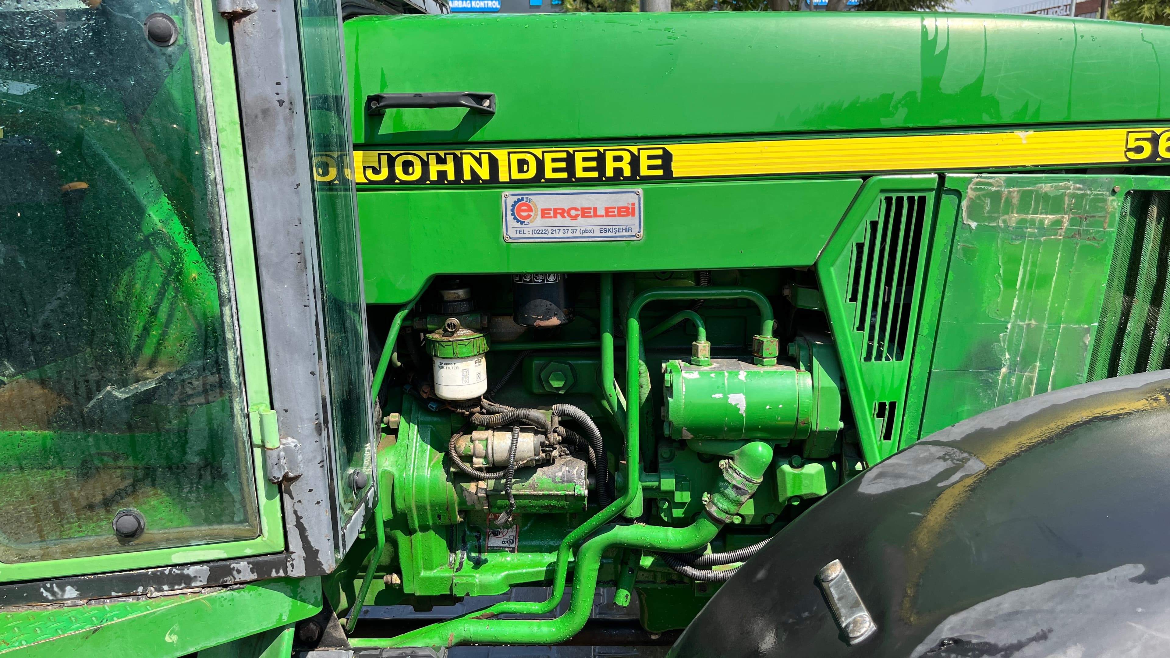 John Deere 5615 - 7