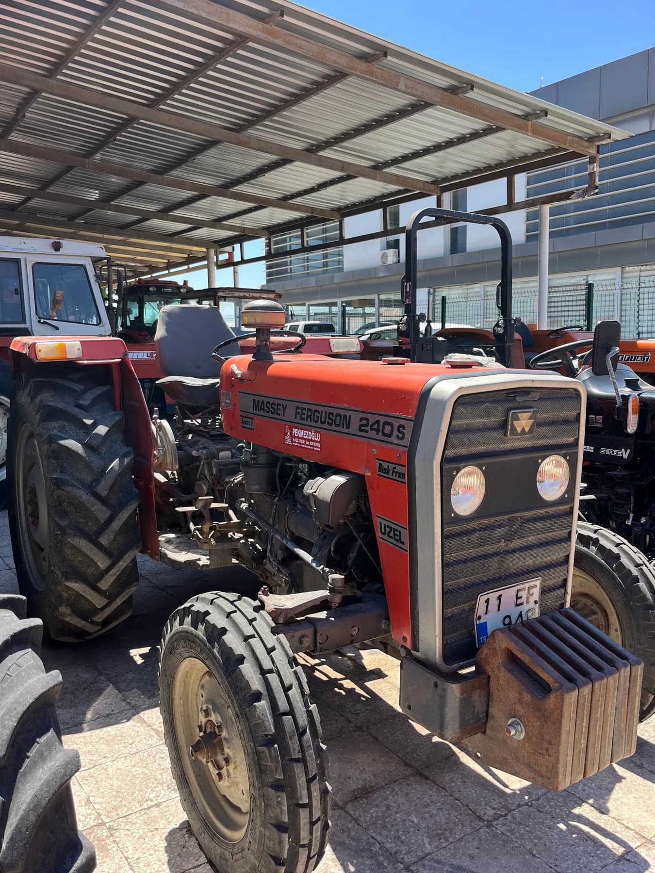 Massey Ferguson 240S - 3
