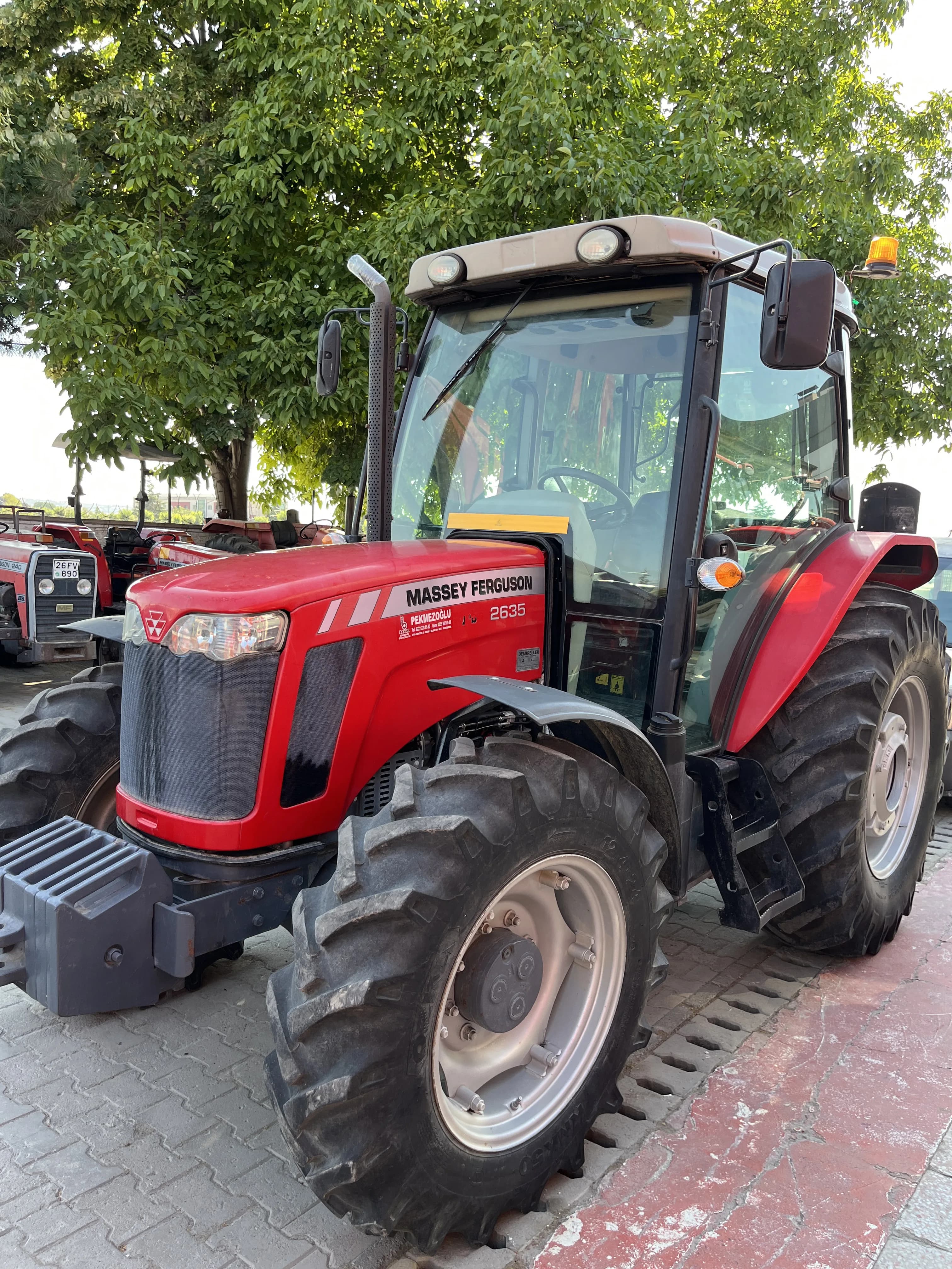 Massey Ferguson 2635 - 3