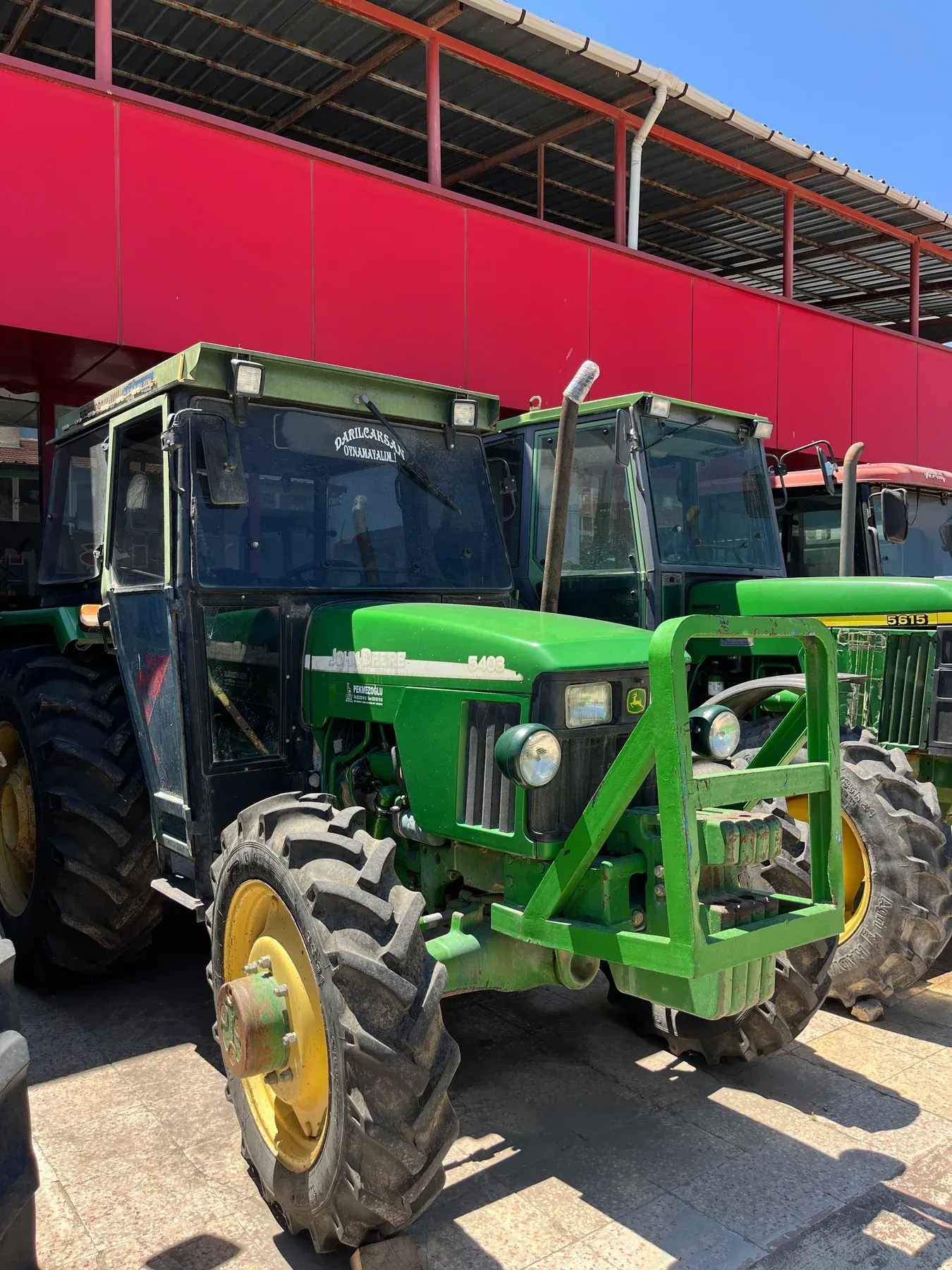 John Deere 5403