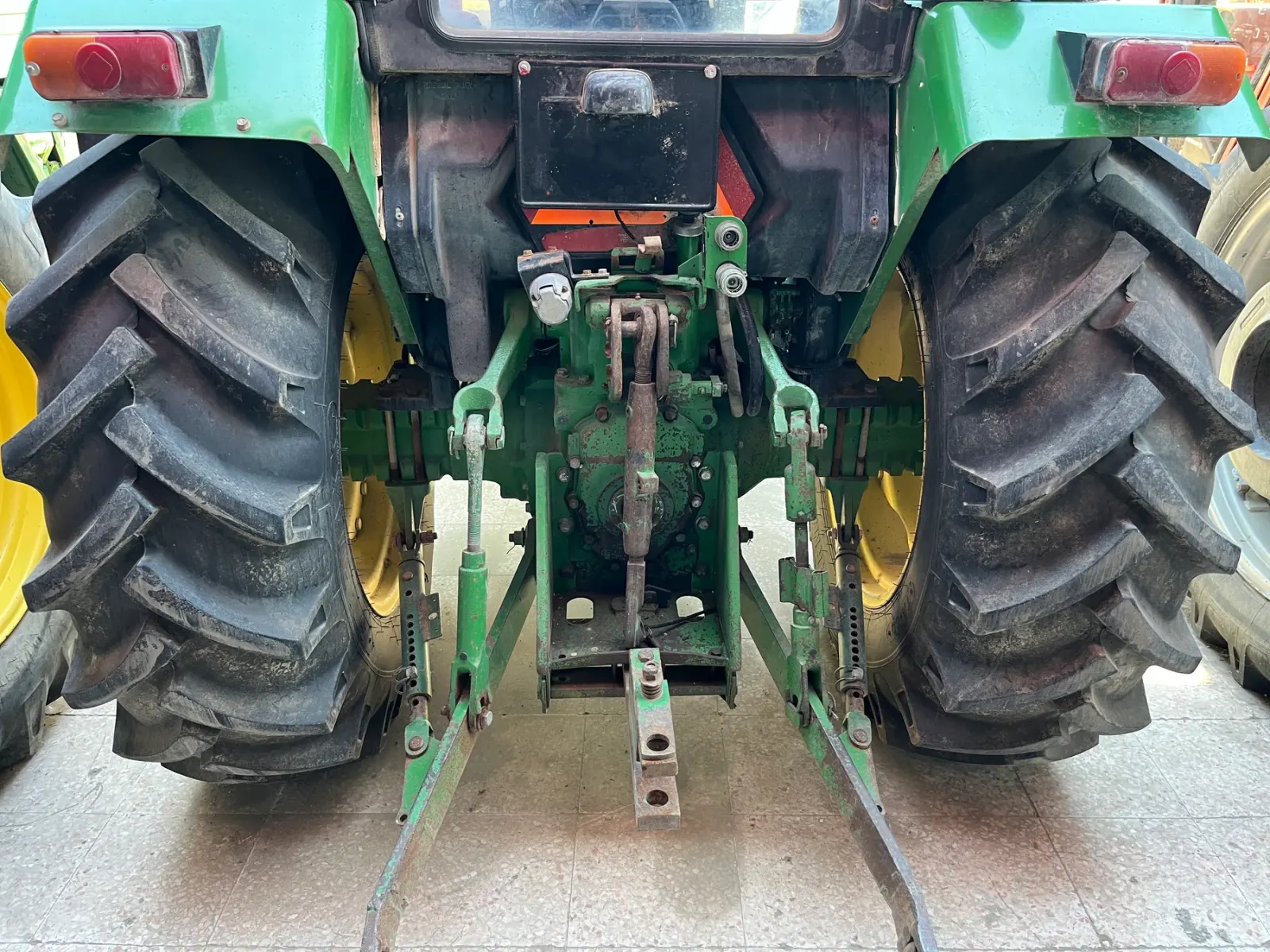 John Deere 5403 - 6