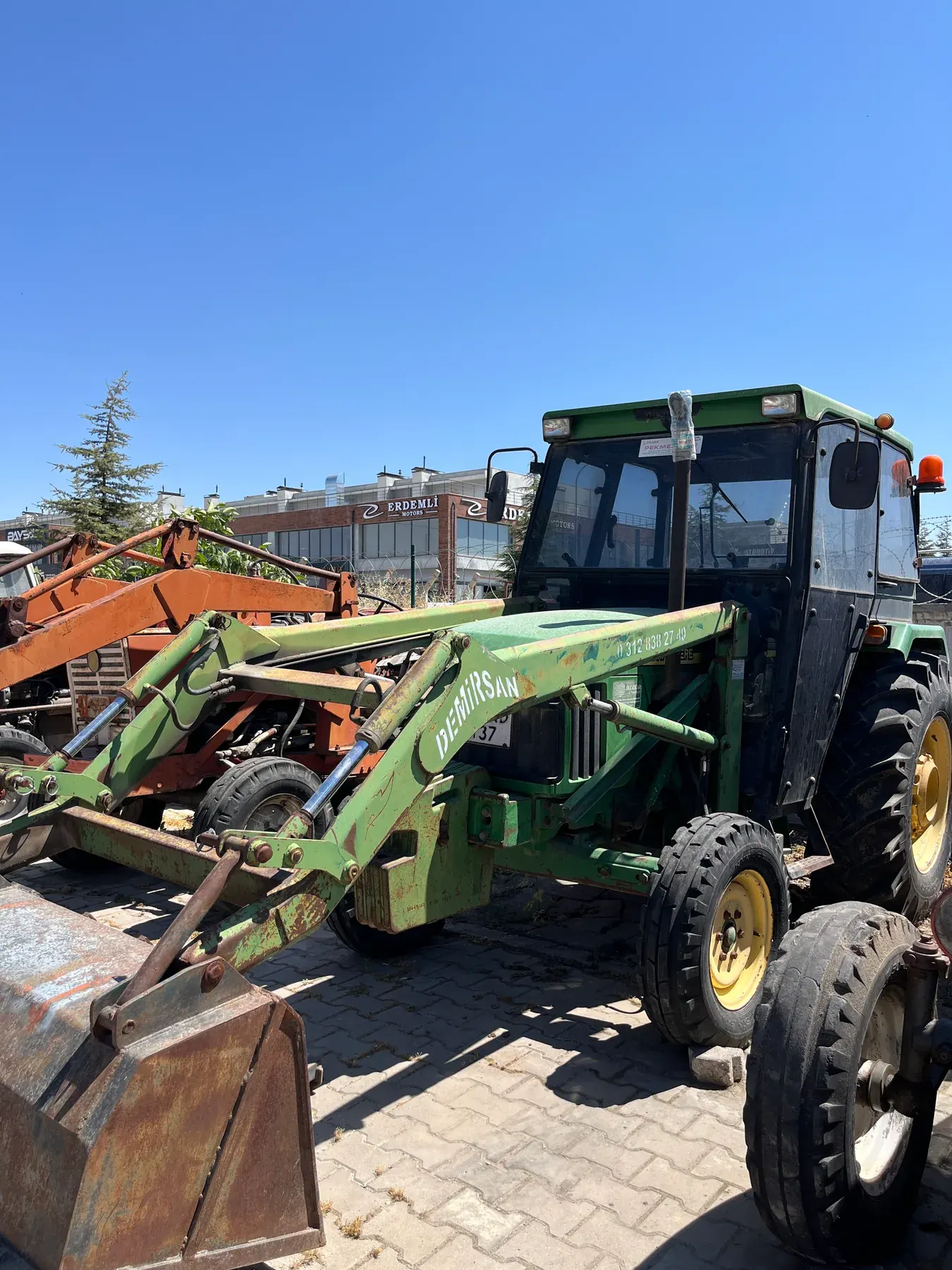 John Deere 5403 Kepçeli