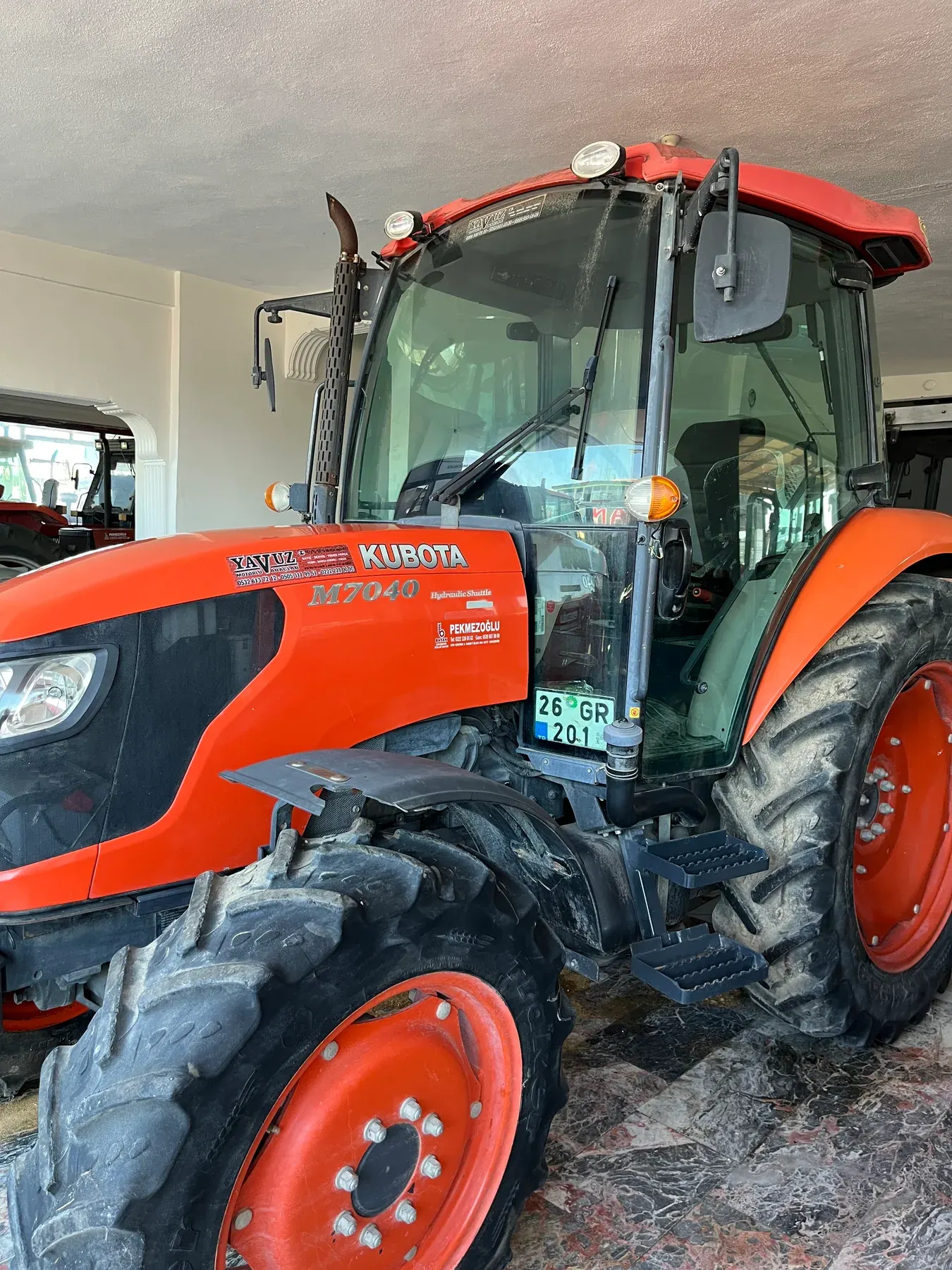 Kubota M7040