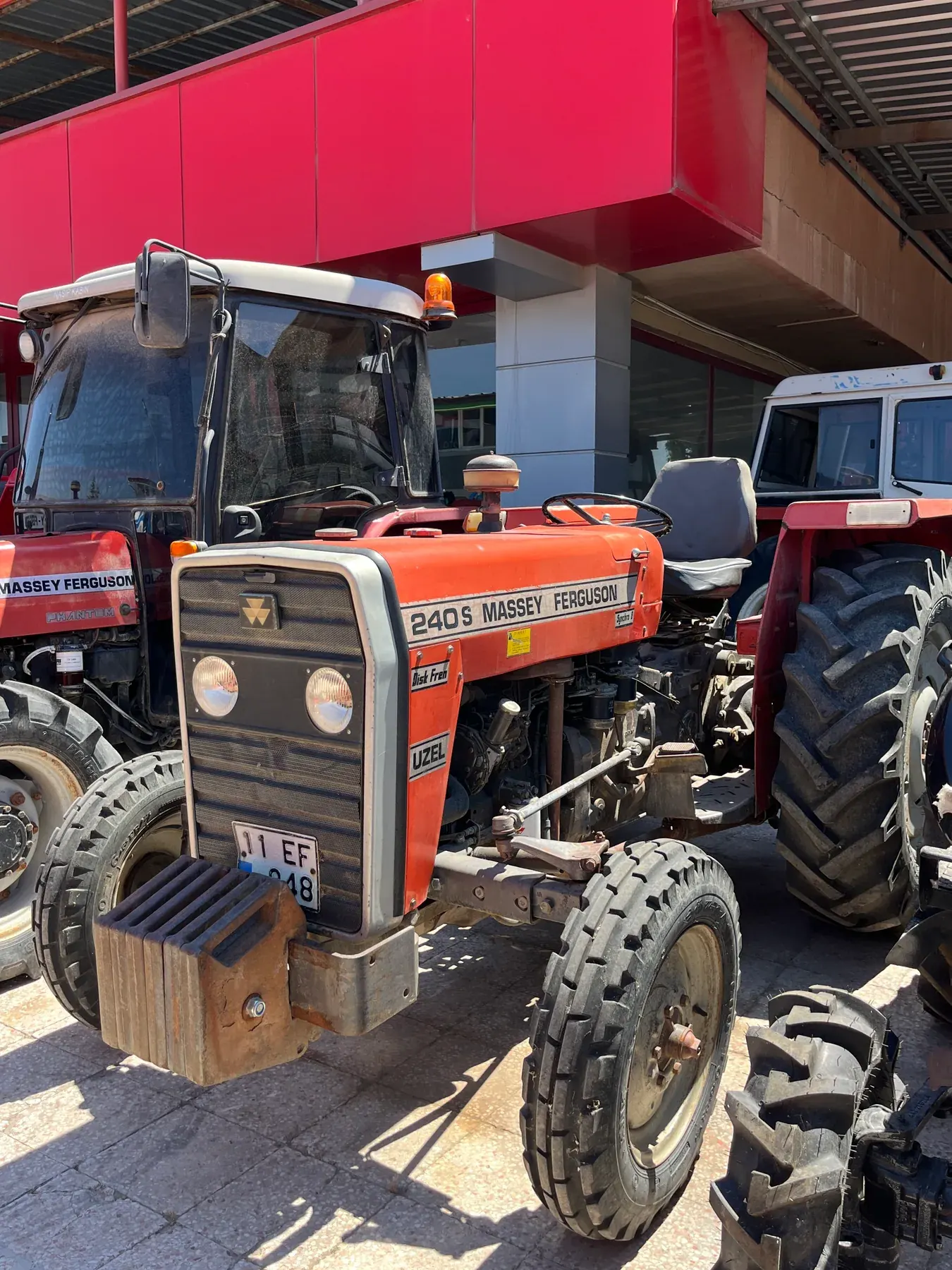 Massey Ferguson 240S