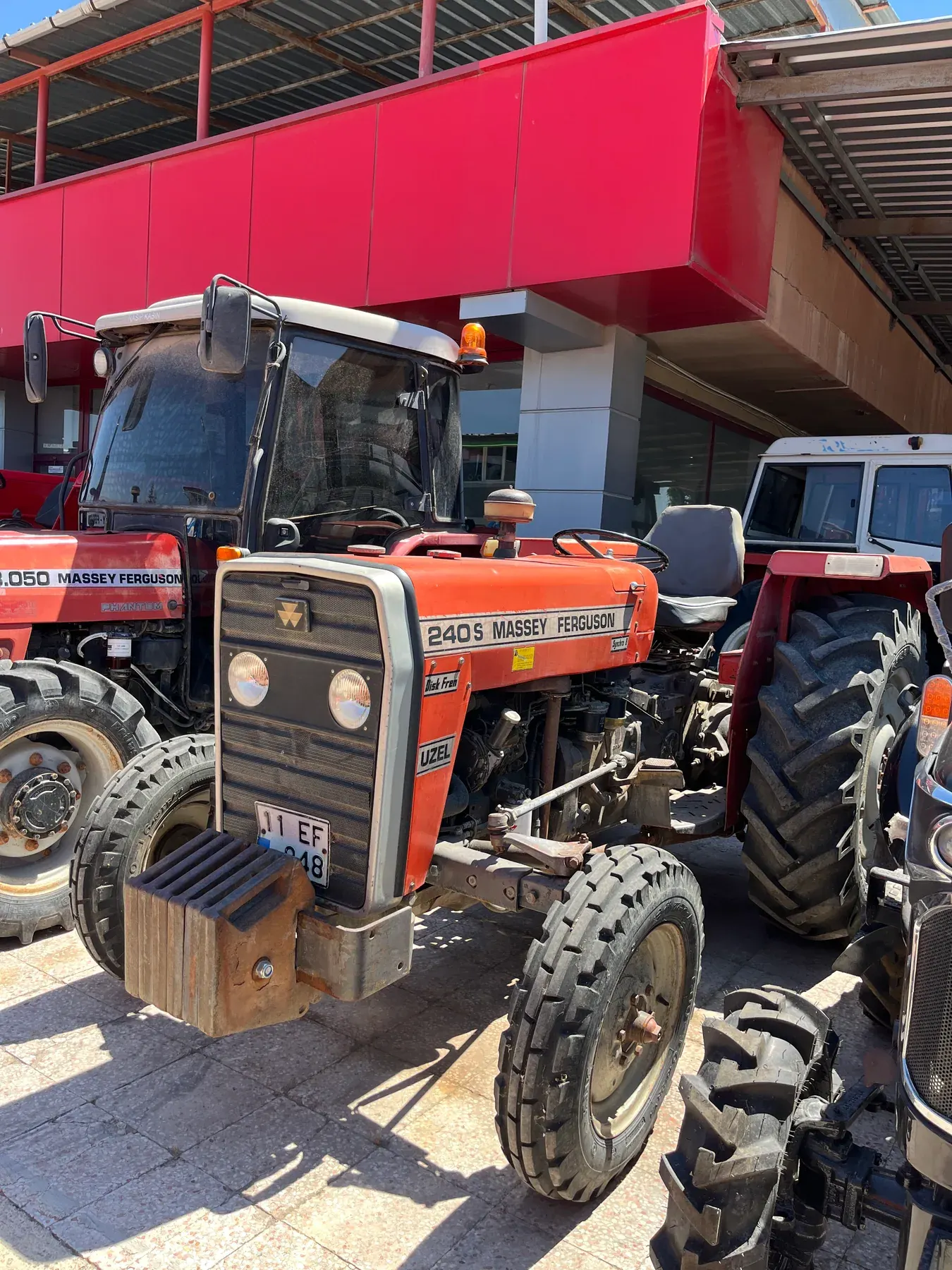 Massey Ferguson 240S - 2