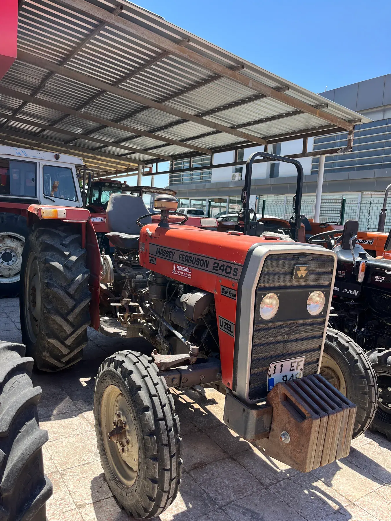 Massey Ferguson 240S - 4