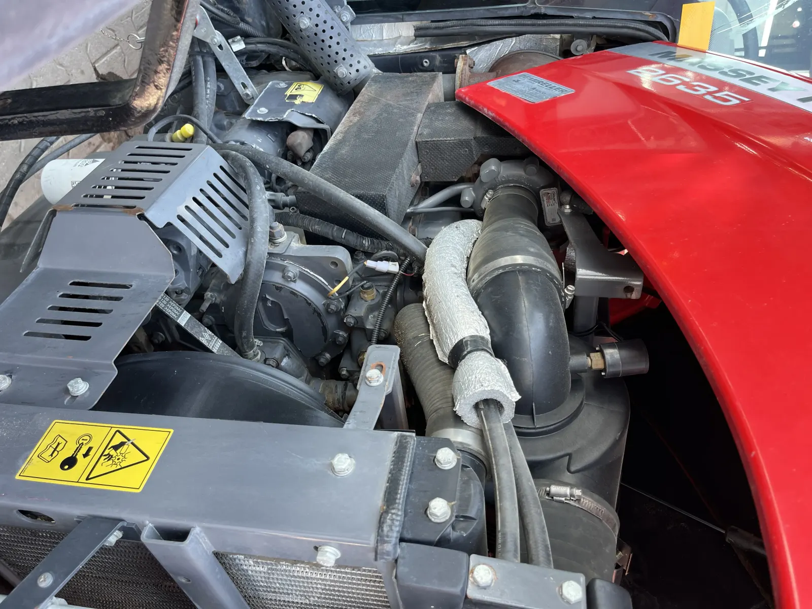 Massey Ferguson 2635 - 11