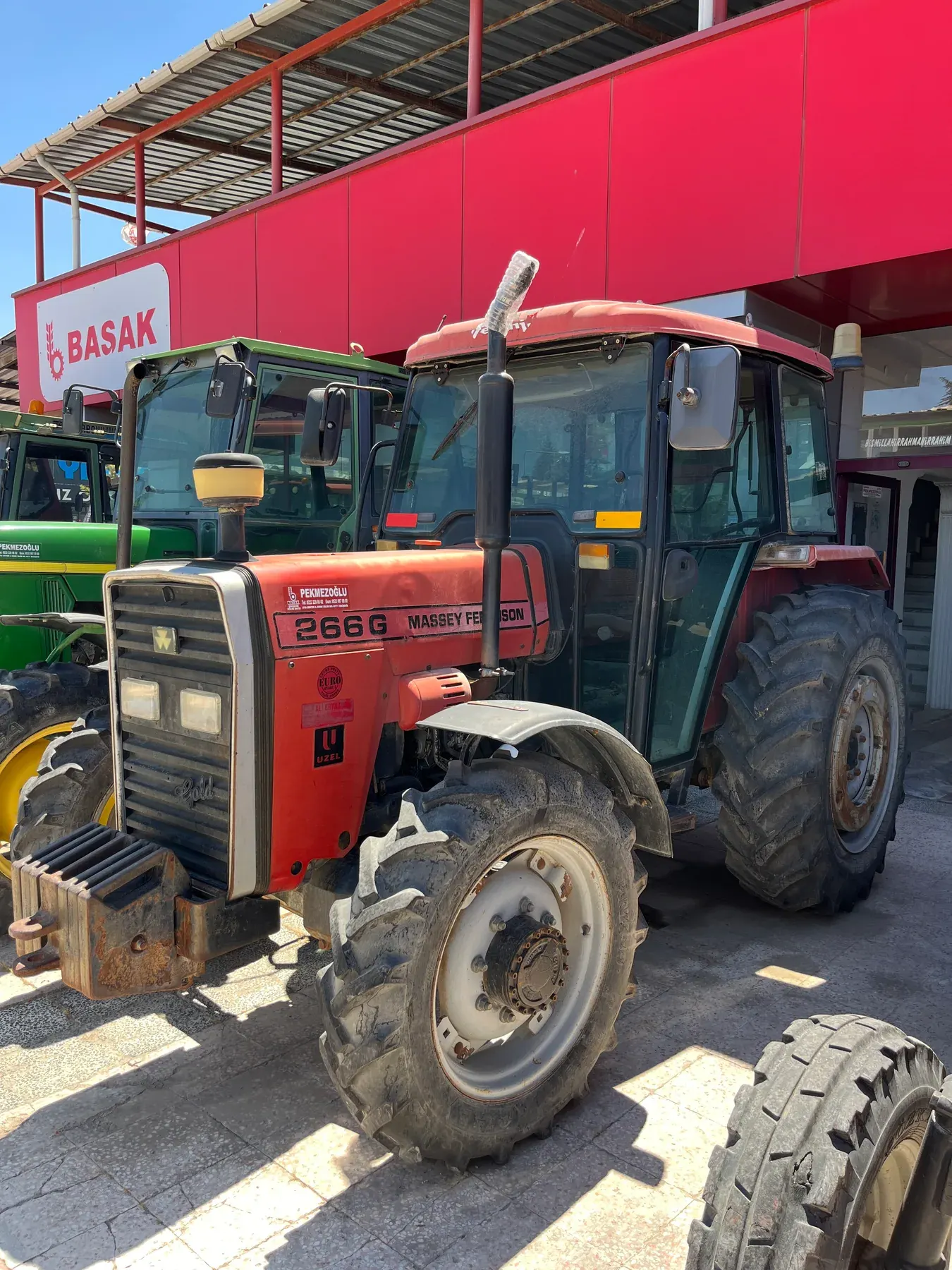 Massey Ferguson 266 G - 2