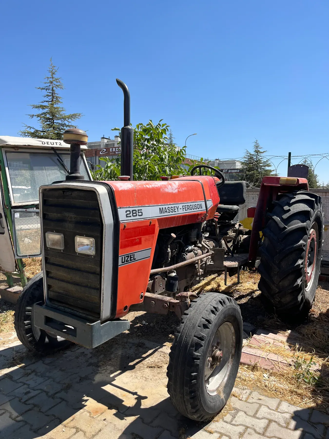 Massey Ferguson 285