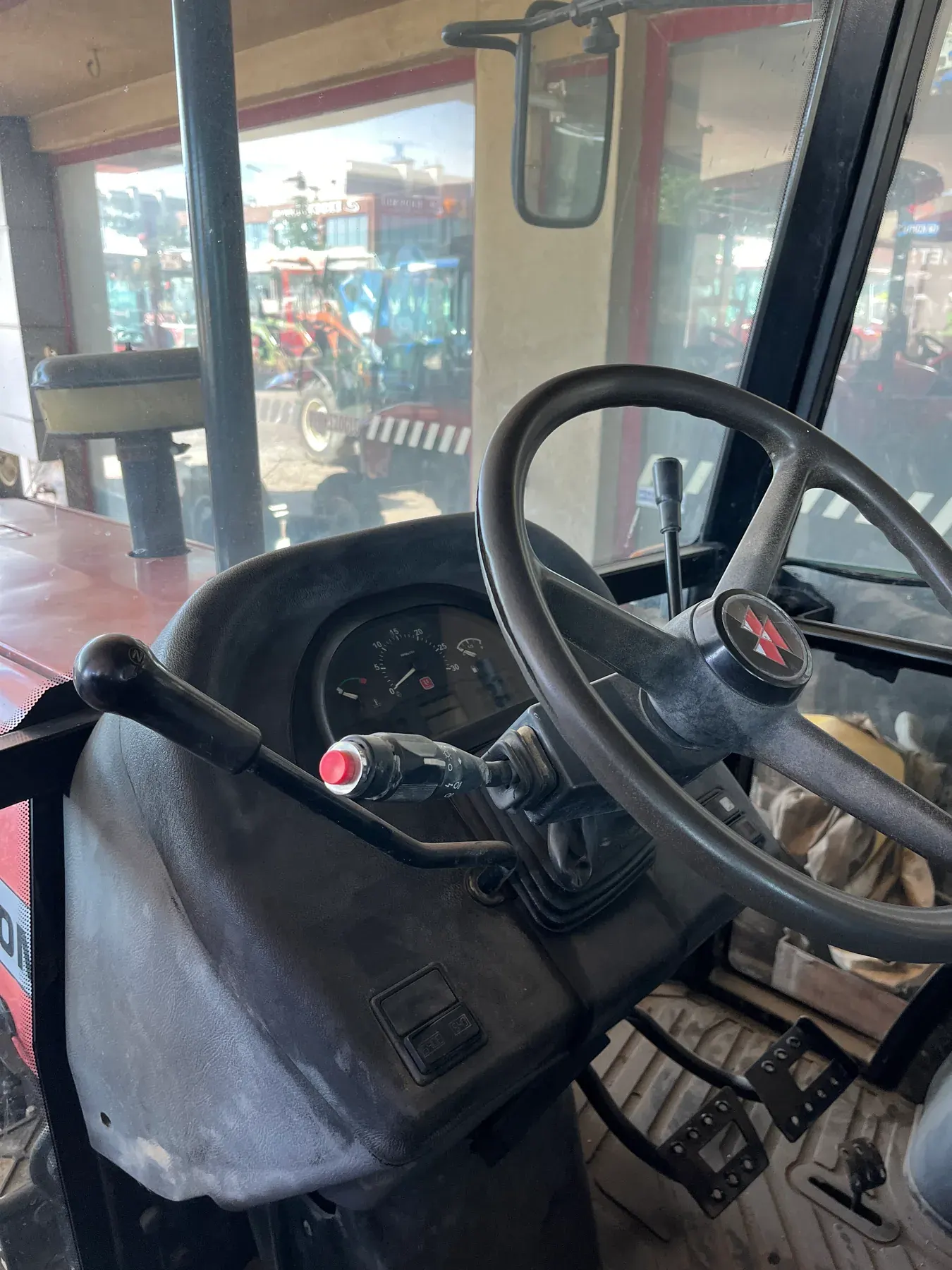 Massey Ferguson 3075 Phantom - 4