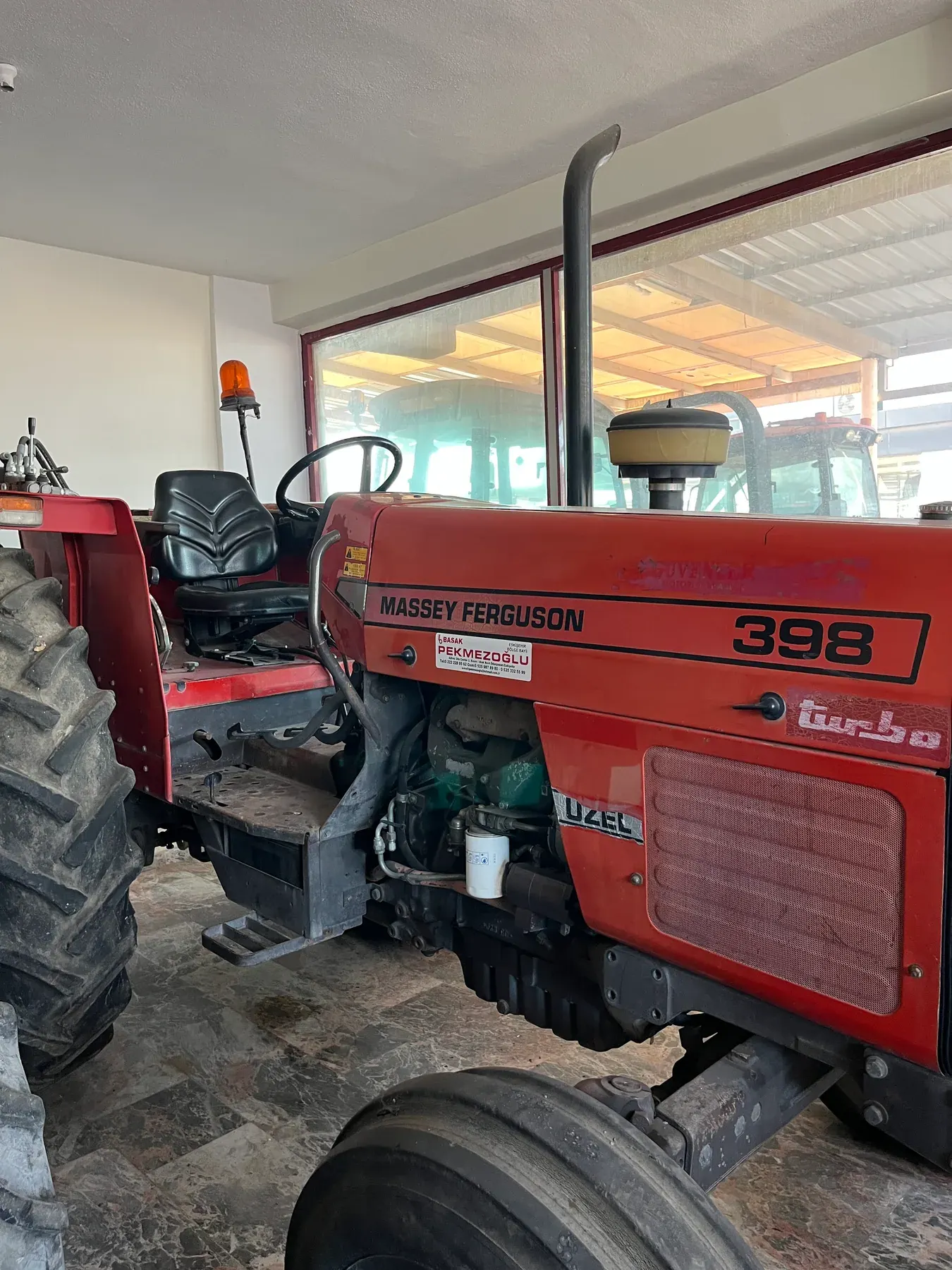 Massey Ferguson 398
