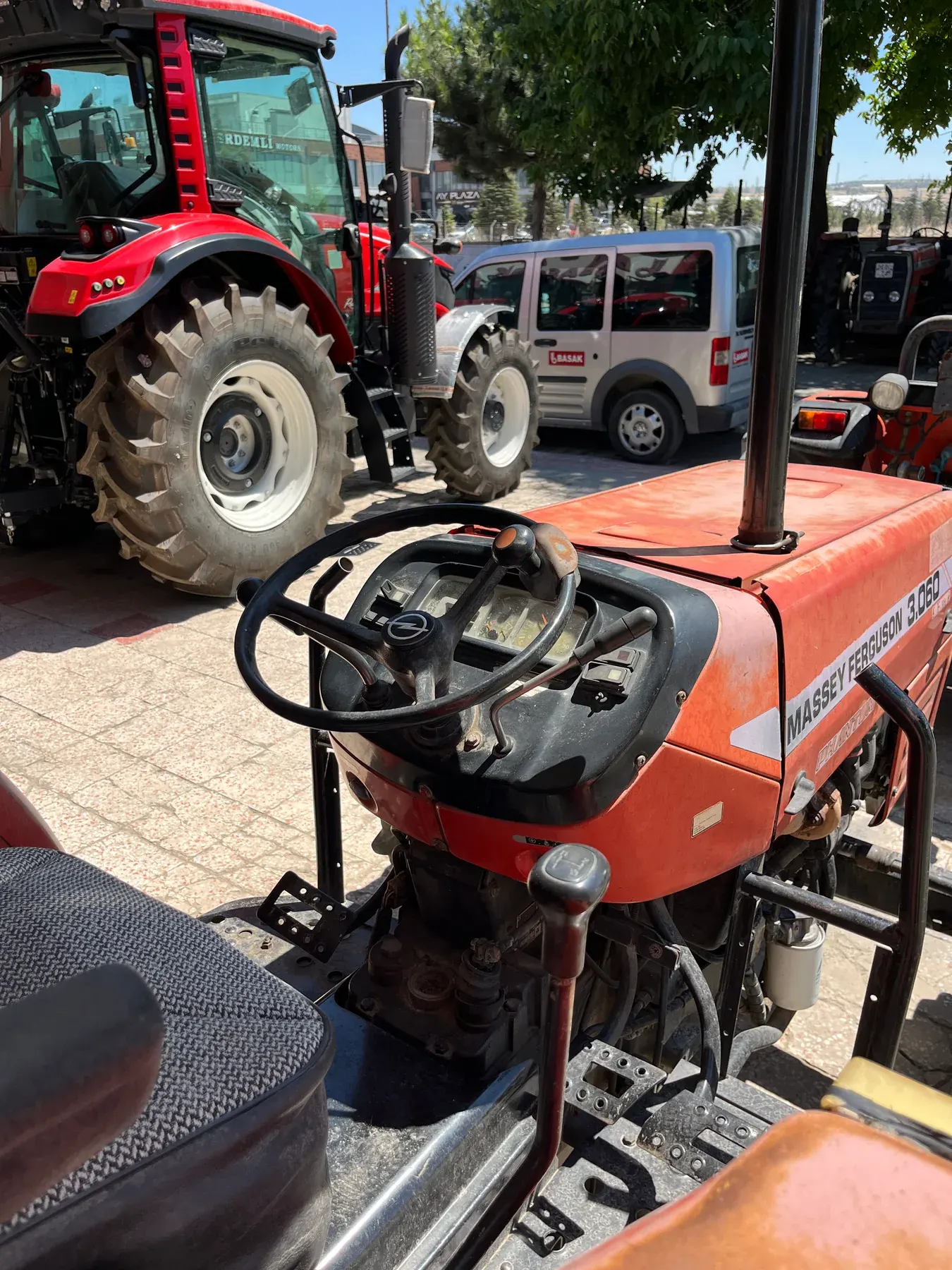 Massey Ferguson 3060 Phantom - 2
