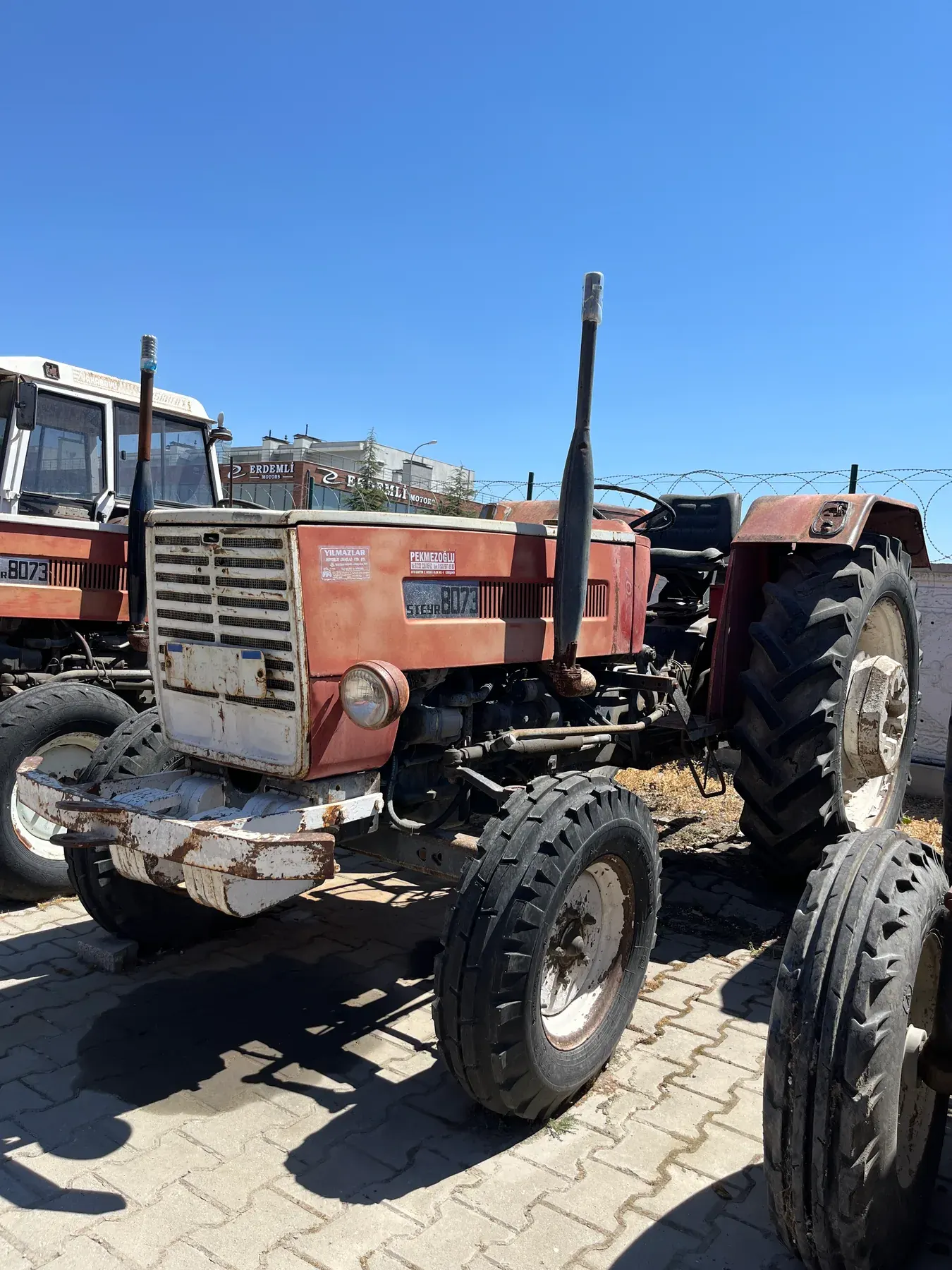 Steyr 8073