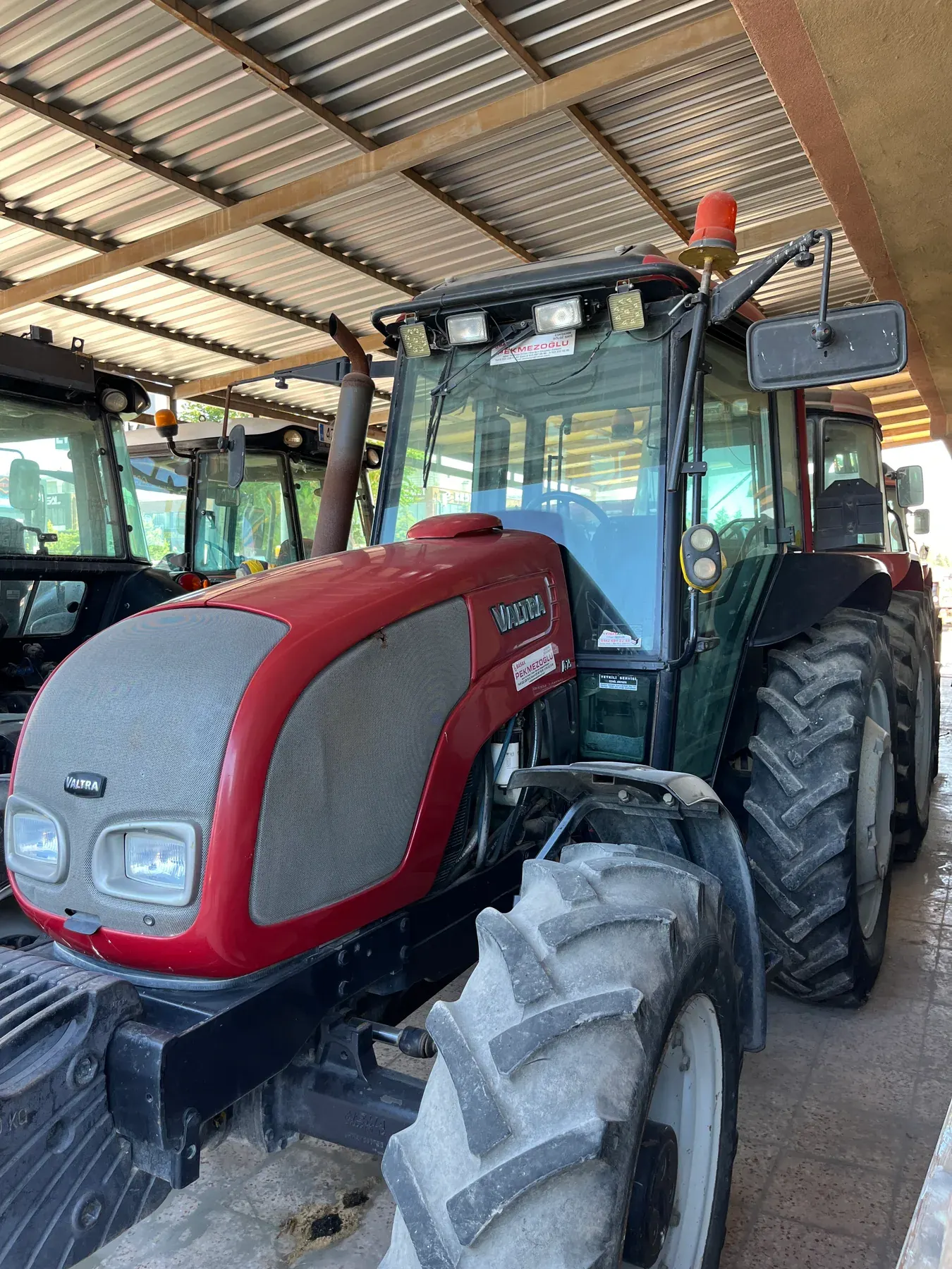 Valtra A75